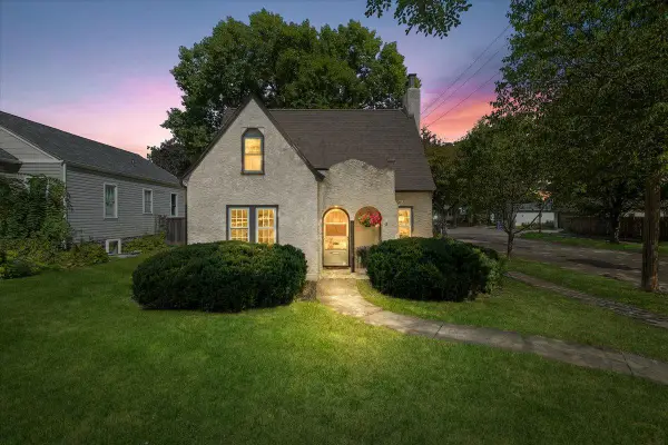 1223 Niles Avenue, Saint Paul, MN 55116