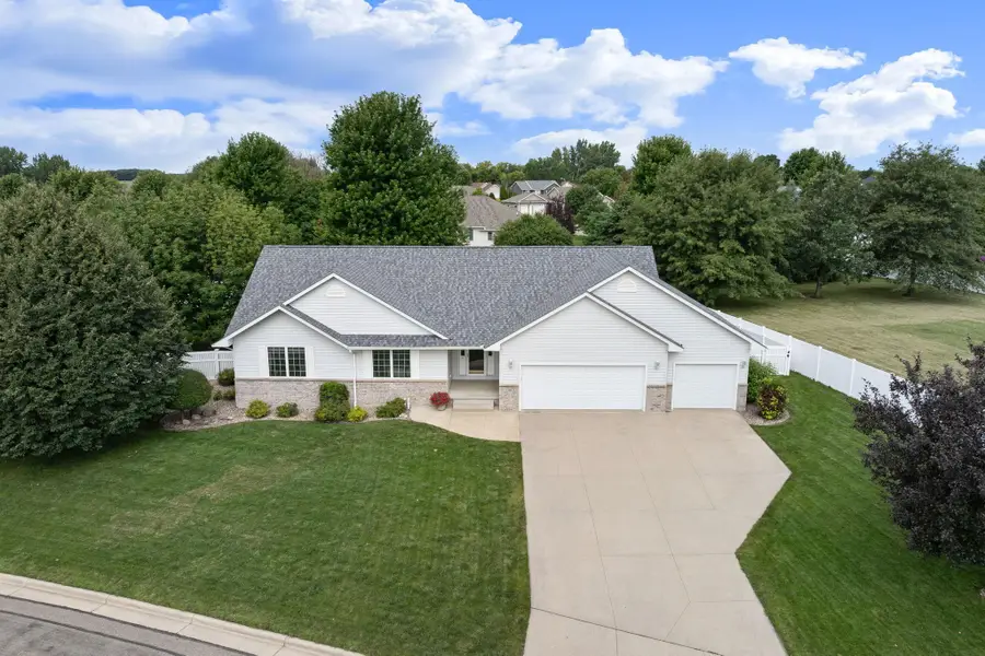 1300 26th Street Sw, Austin, MN 55912 - #2