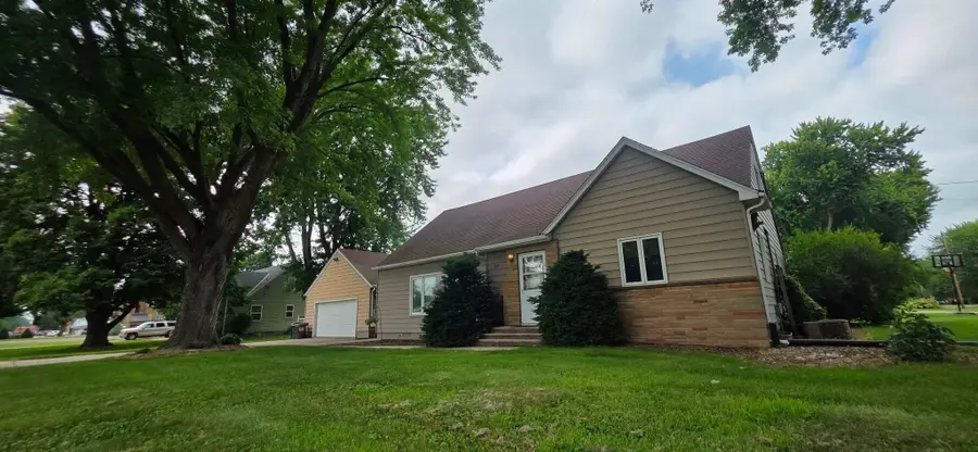 107 Park Avenue E, Hollandale, MN 56045 - #3