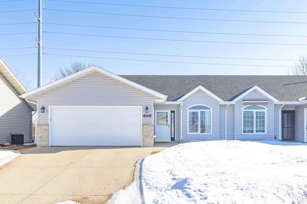 868 Lakeridge Place, West Fargo, ND 58078 - #1