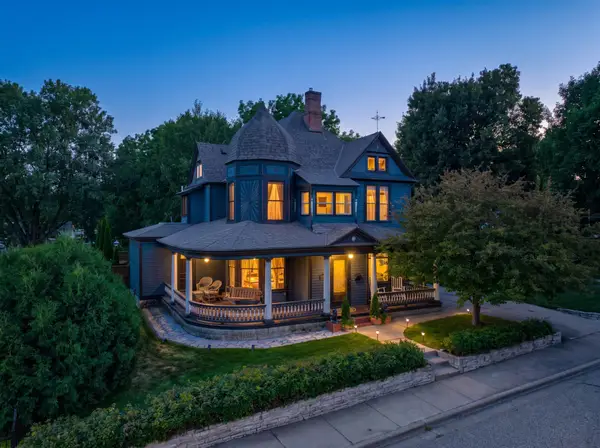 215 Pine Street W, Stillwater, MN 55082