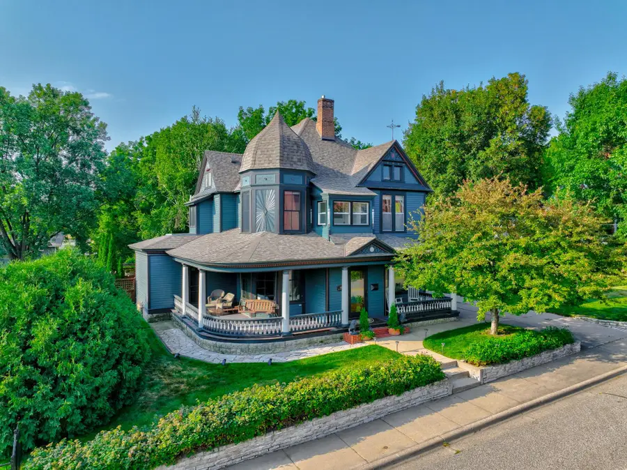 215 Pine Street W, Stillwater, MN 55082 - #2