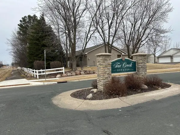 7616 Fox Creek Court, Rockford, MN 55373