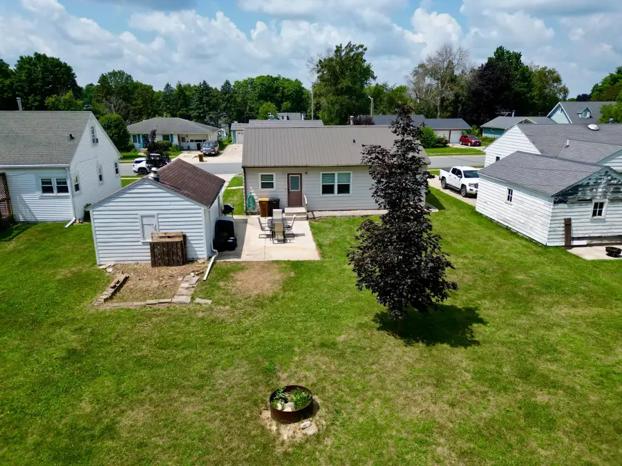 617 Lyndale Avenue, Spring Valley, MN 55975 - #3