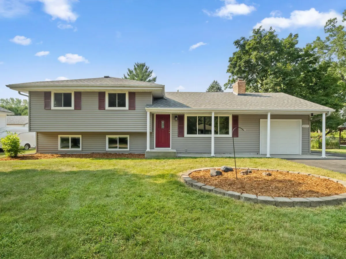 10909 Oak Knoll Terrace S, Minnetonka, MN 55305 - #1