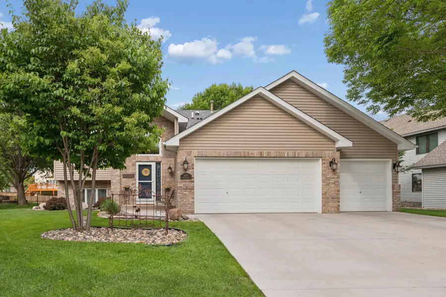 9039 Vickors Crossing, Brooklyn Park, MN 55443 - #2