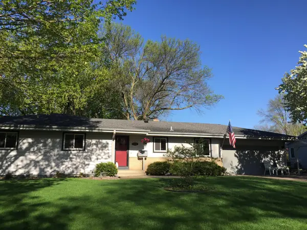 2145 Zealand Avenue N, Golden Valley, MN 55427