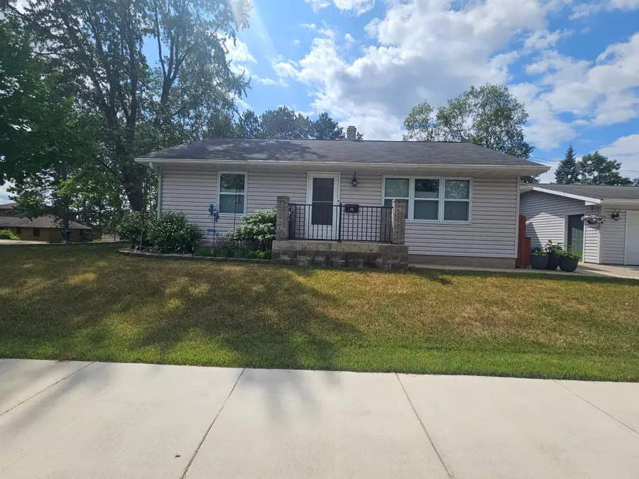 701 N Auburn Avenue, Eveleth, MN 55734 - #2