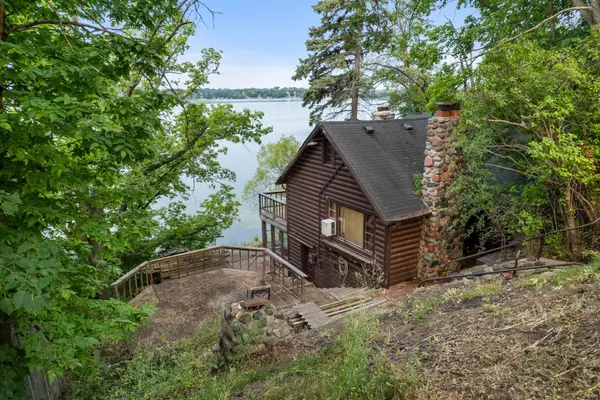 3015 E Medicine Lake Boulevard, Plymouth, MN 55441