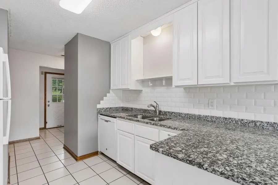 8605 Maplebrook Parkway N, Brooklyn Park, MN 55445 - #3