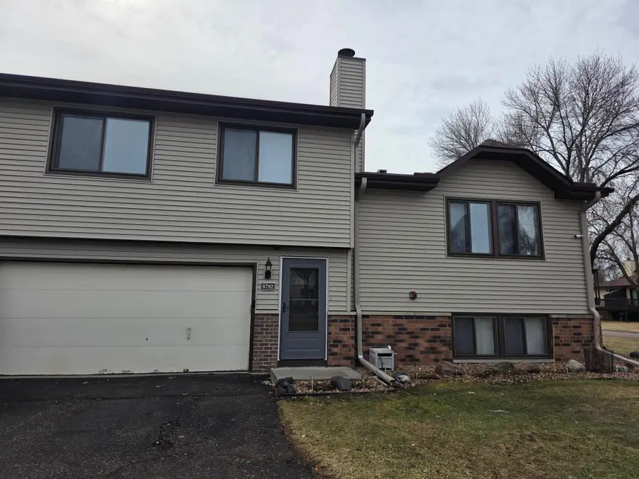 8792 N Maplebrook Circle #8792, Brooklyn Park, MN 55445 - #3