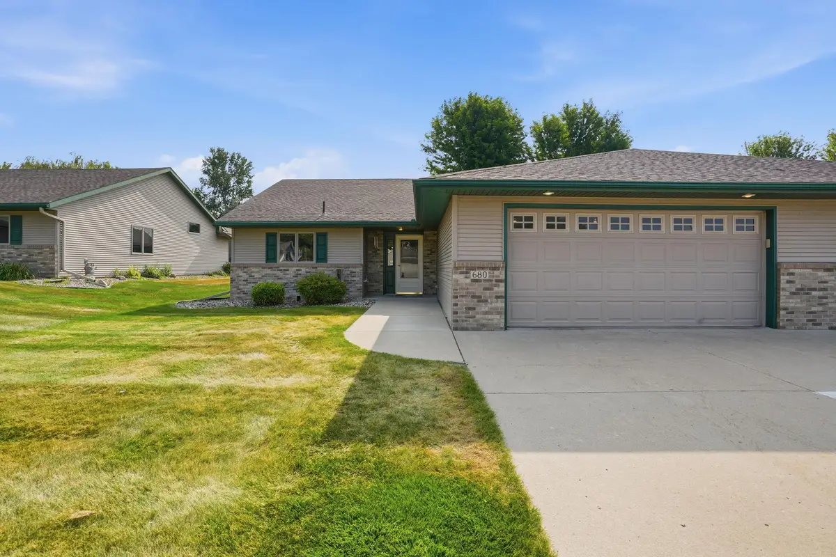 680 West River Dr, New London, MN 56273 - #1