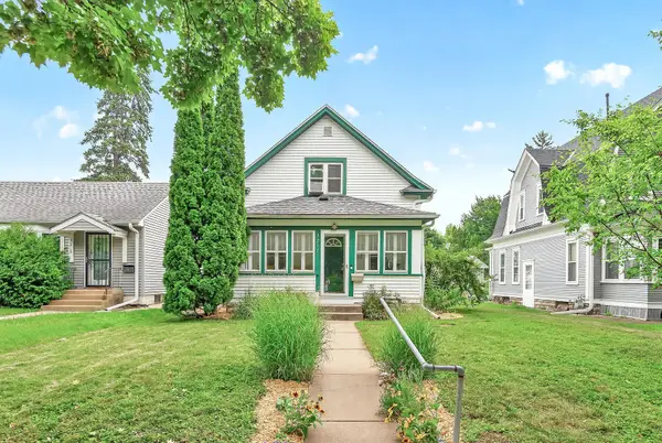 3217 30th Avenue S, Minneapolis, MN 55406