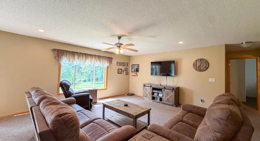 5252 Elmwood Court Ne, Bemidji, MN 56601 - #3
