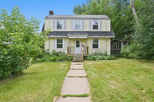 611 Lincoln Parkway, Duluth, MN 55806