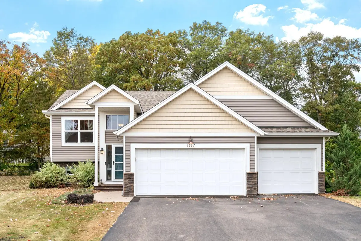 1617 129th Avenue Ne, Blaine, MN 55449 - #1