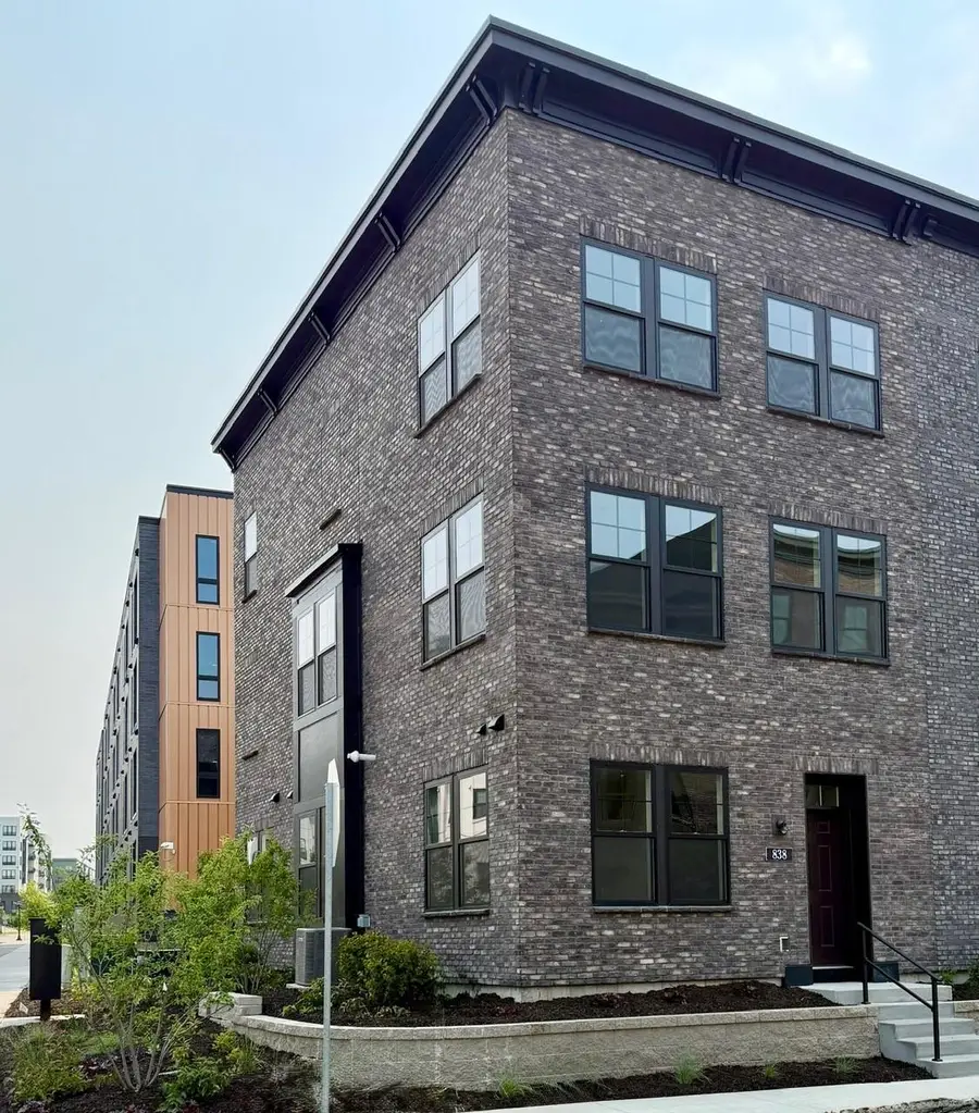 838 Woodlawn Avenue, Saint Paul, MN 55116 - #2