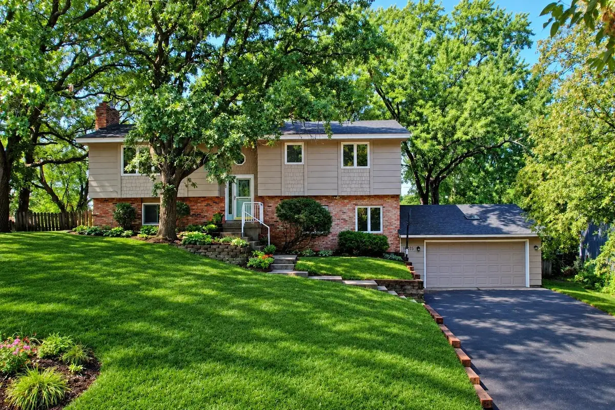16015 Oak Shore Drive, Lakeville, MN 55044 - #1