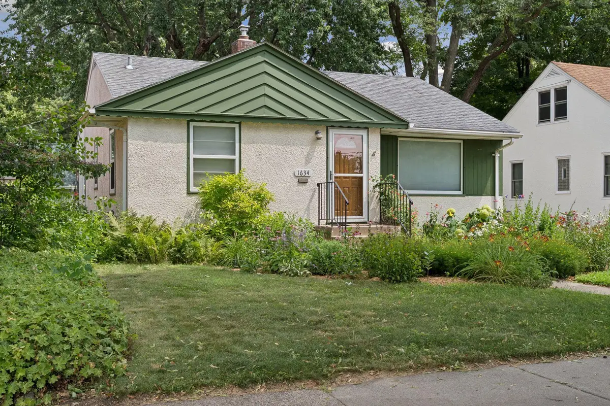 1634 Victoria Street N, Saint Paul, MN 55117 - #1