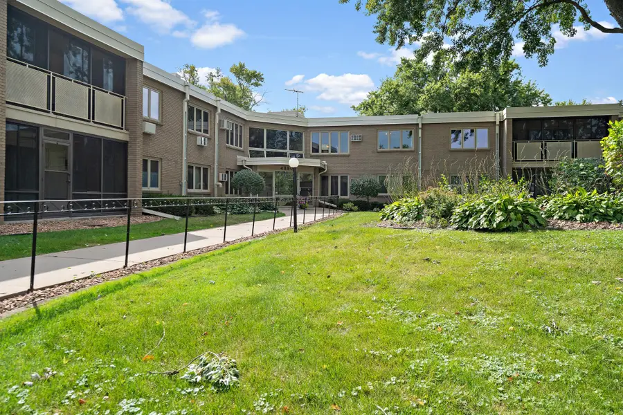 4380 Brookside Court #214, Edina, MN 55436 - #2