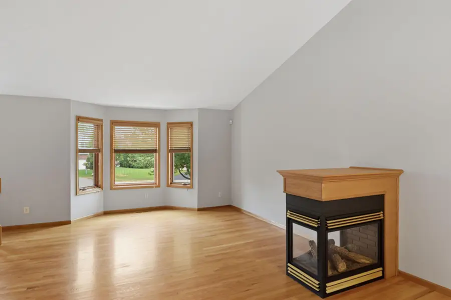 8182 Lori Lane, Woodbury, MN 55125 - #2
