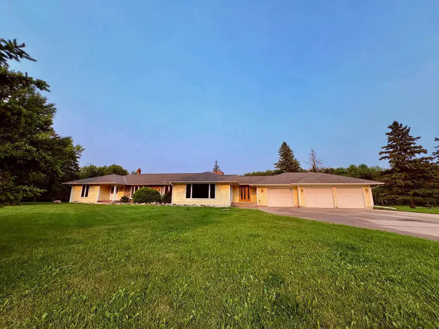 59366 330th Street, Warroad, MN 56763 - #2