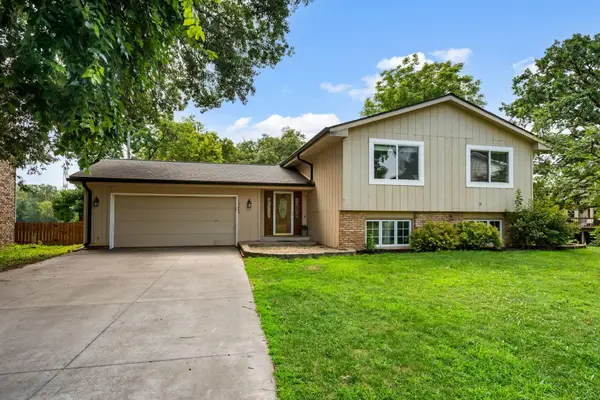 13609 62nd Avenue N, Maple Grove, MN 55311