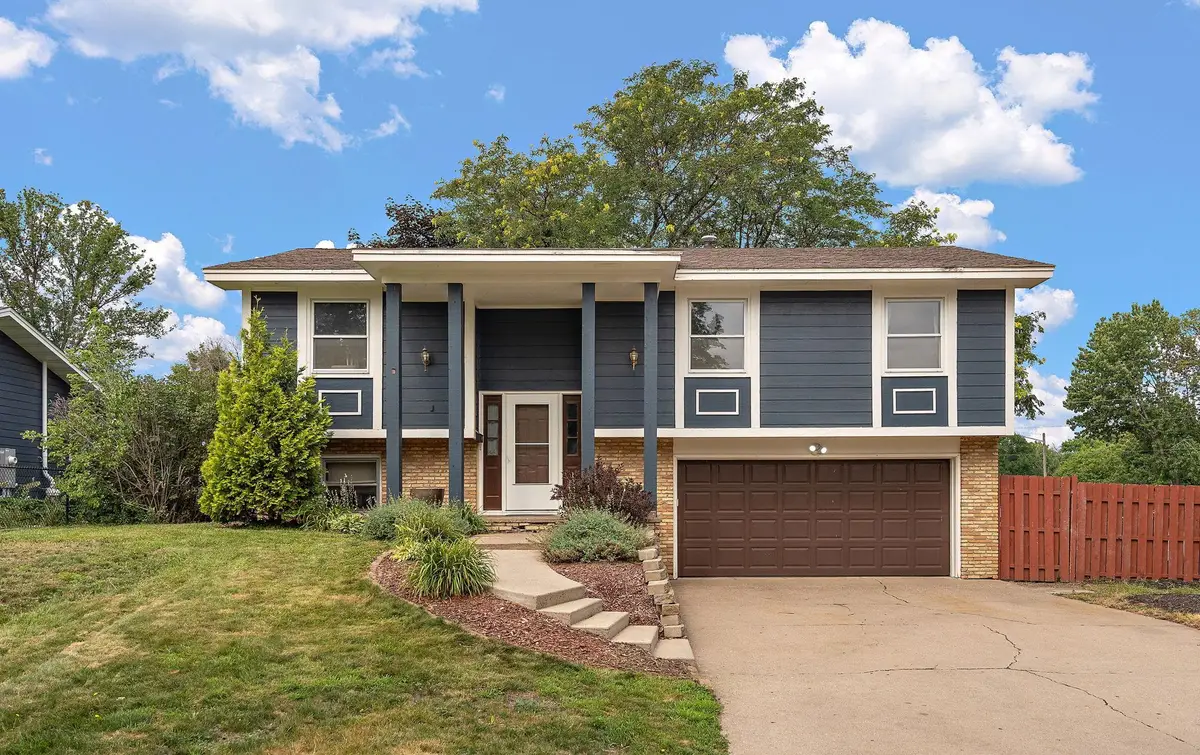1006 Van Buren Street S, Shakopee, MN 55379 - #1