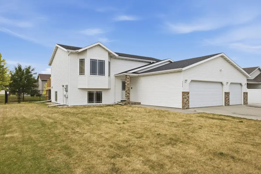 3635 Harrison Street S, Fargo, ND 58104 - #2