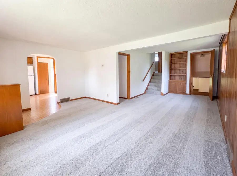 816 S Broadway Street, Spring Valley, MN 55975 - #3