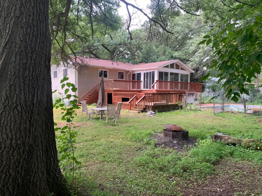 8914 37th Street N, Lake Elmo, MN 55042 - #3
