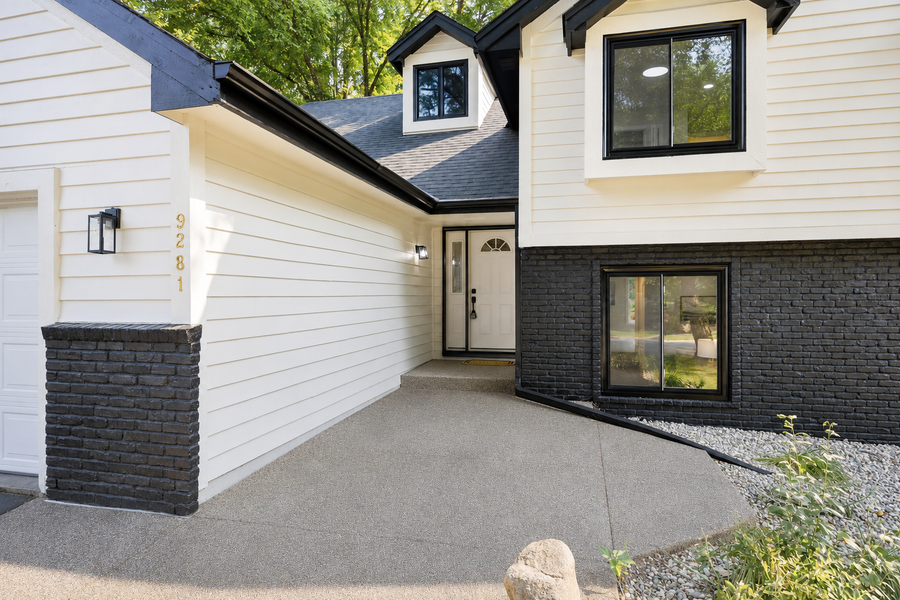 9281 Amsden Way, Eden Prairie, MN 55347 - #2