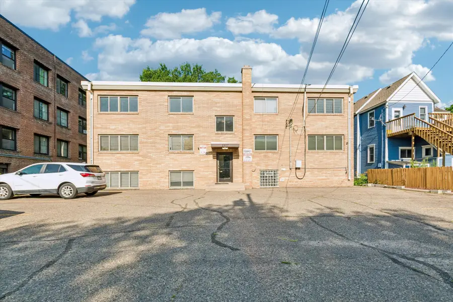2507 Bryant Avenue S #204, Minneapolis, MN 55405 - #3