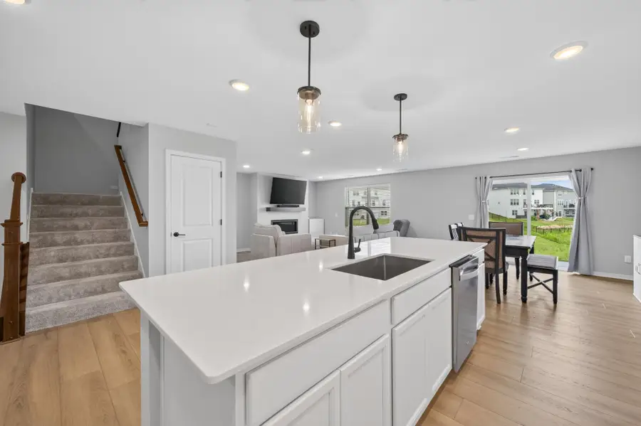 6178 Highland Hills Circle S, Cottage Grove, MN 55016 - #2