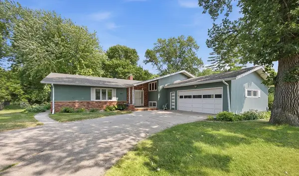 607 6th Street W, West Fargo, ND 58078