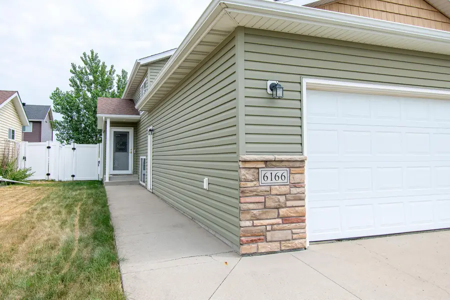 6166 35th Street S, Fargo, ND 58104 - #2