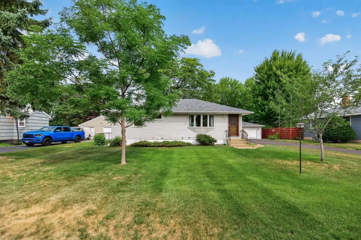 1225 Skillman Avenue E, Maplewood, MN 55109 - #1