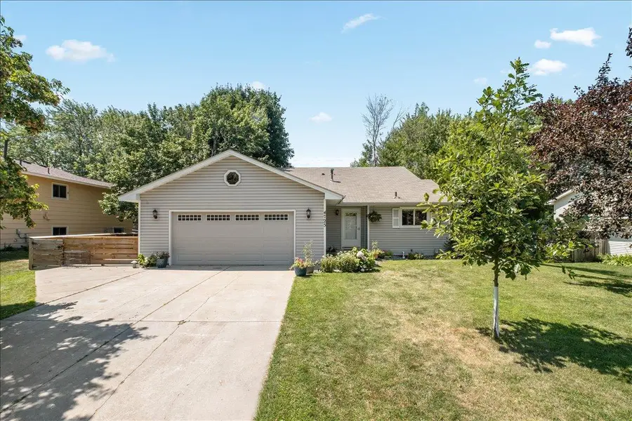 4725 Upland Lane N, Plymouth, MN 55446 - #2