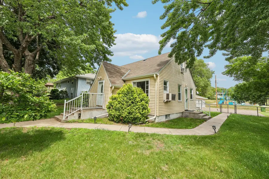 5323 4th Street Ne, Fridley, MN 55421 - #3
