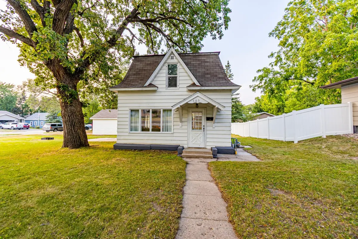 505 8th Avenue E, Alexandria, MN 56308 - #1