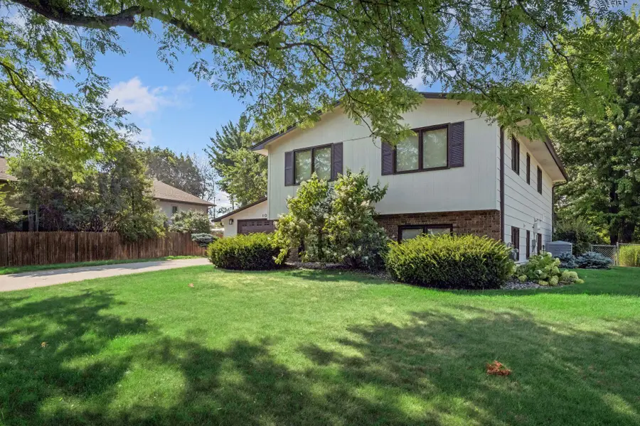 10342 Rhode Island Circle, Bloomington, MN 55438 - #2
