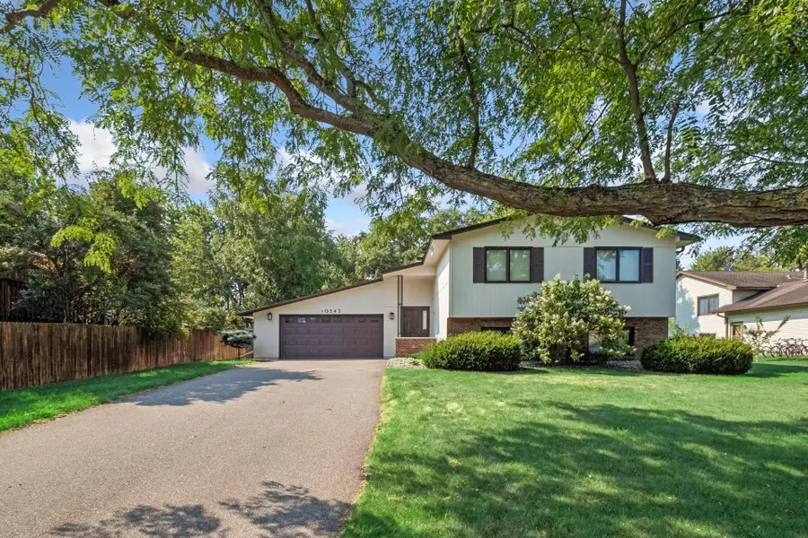 10342 Rhode Island Circle, Bloomington, MN 55438 - #3