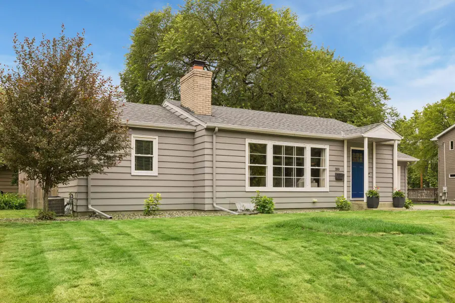 2513 Zenith Avenue N, Golden Valley, MN 55422 - #3