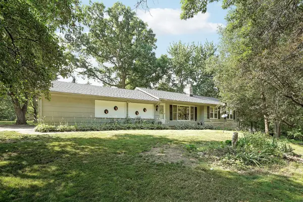 17435 30th Avenue N, Plymouth, MN 55447