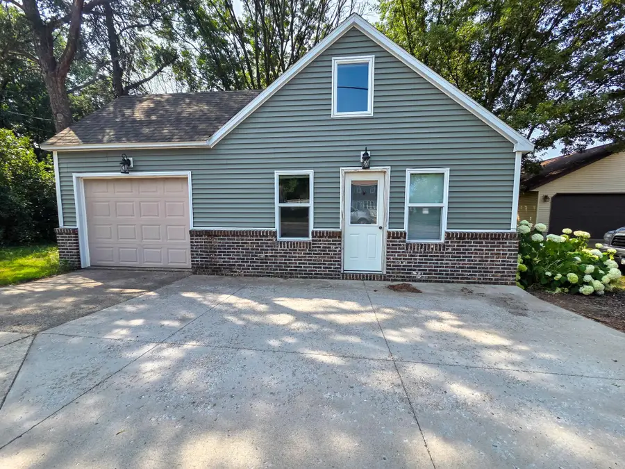 810 5th Avenue Se, Little Falls, MN 56345 - #2