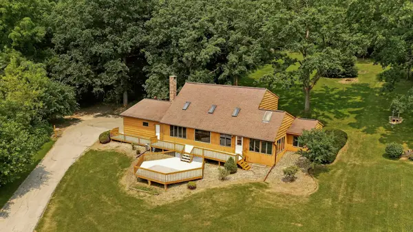 1007 Sunset Road, Preston, MN 55965