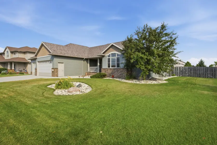 4219 50th Avenue S, Fargo, ND 58104 - #2