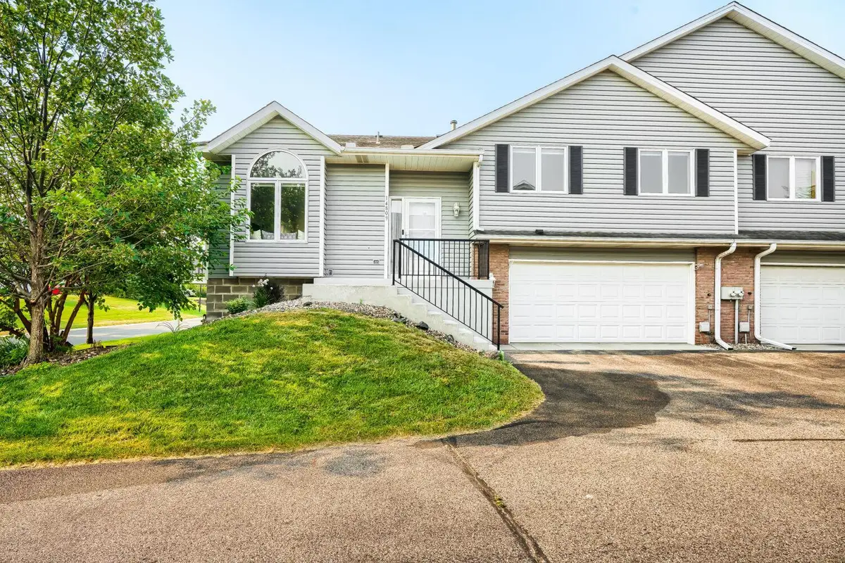 14809 Endicott Way, Apple Valley, MN 55124 - #1