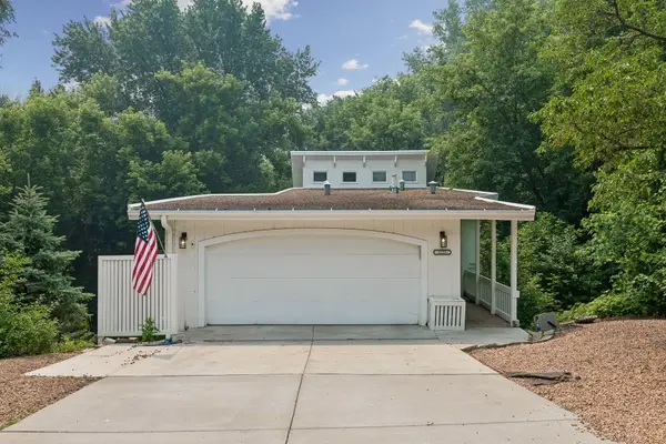 3225 W 54th Street, Edina, MN 55410