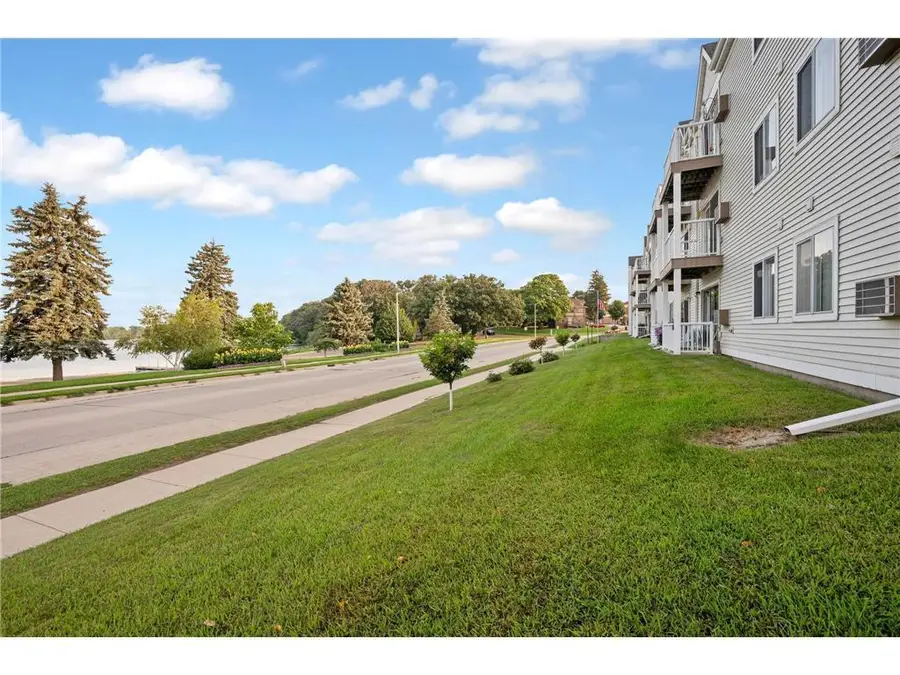 101 Albion Avenue #201, Fairmont, MN 56031 - #2